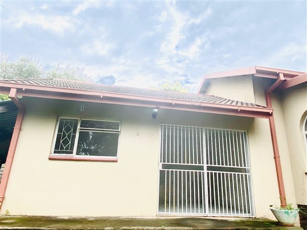 1 Bedroom Flat 1 Bedroom Flat