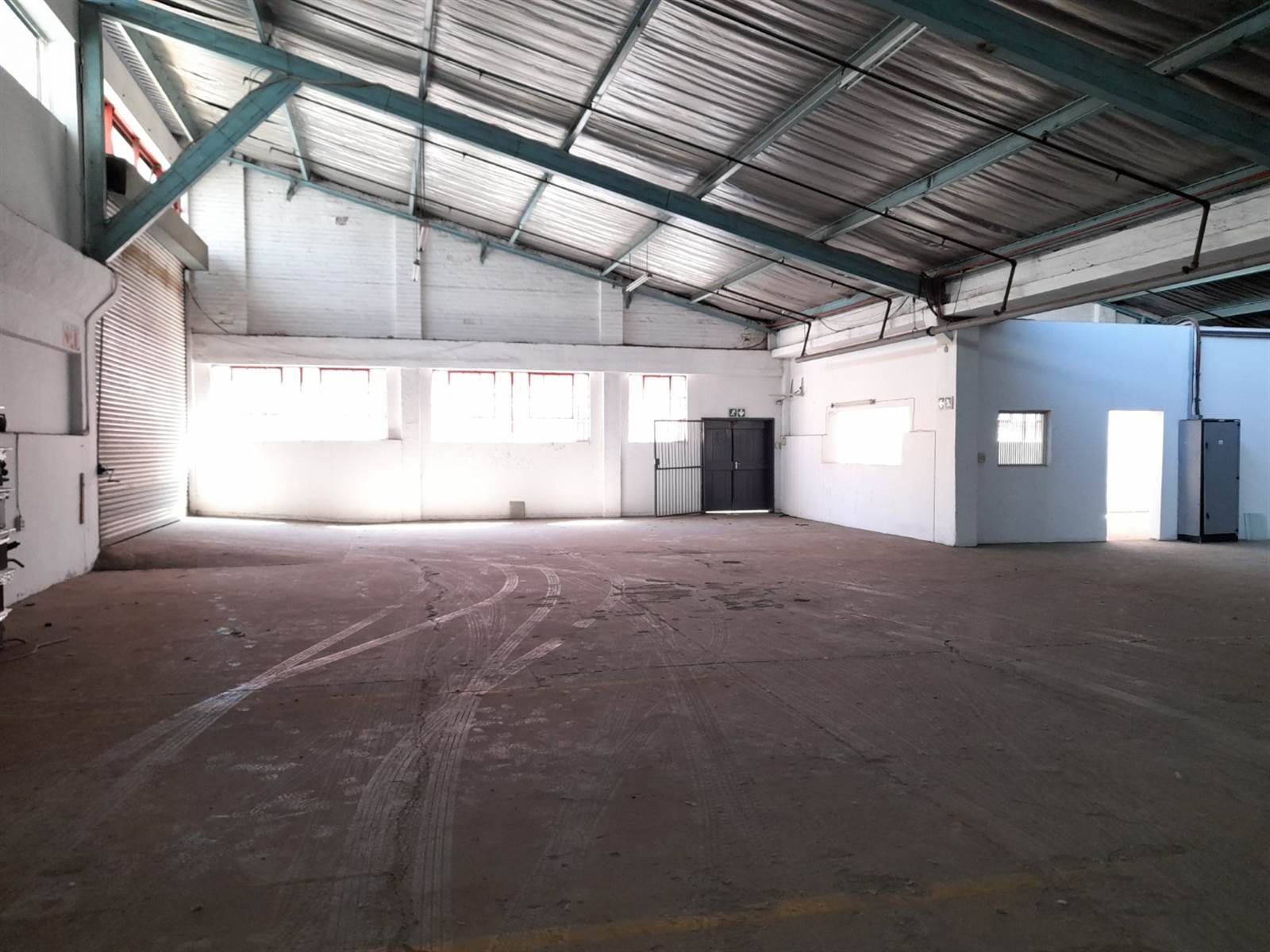 1125  m² Commercial space in Steeledale photo number 5