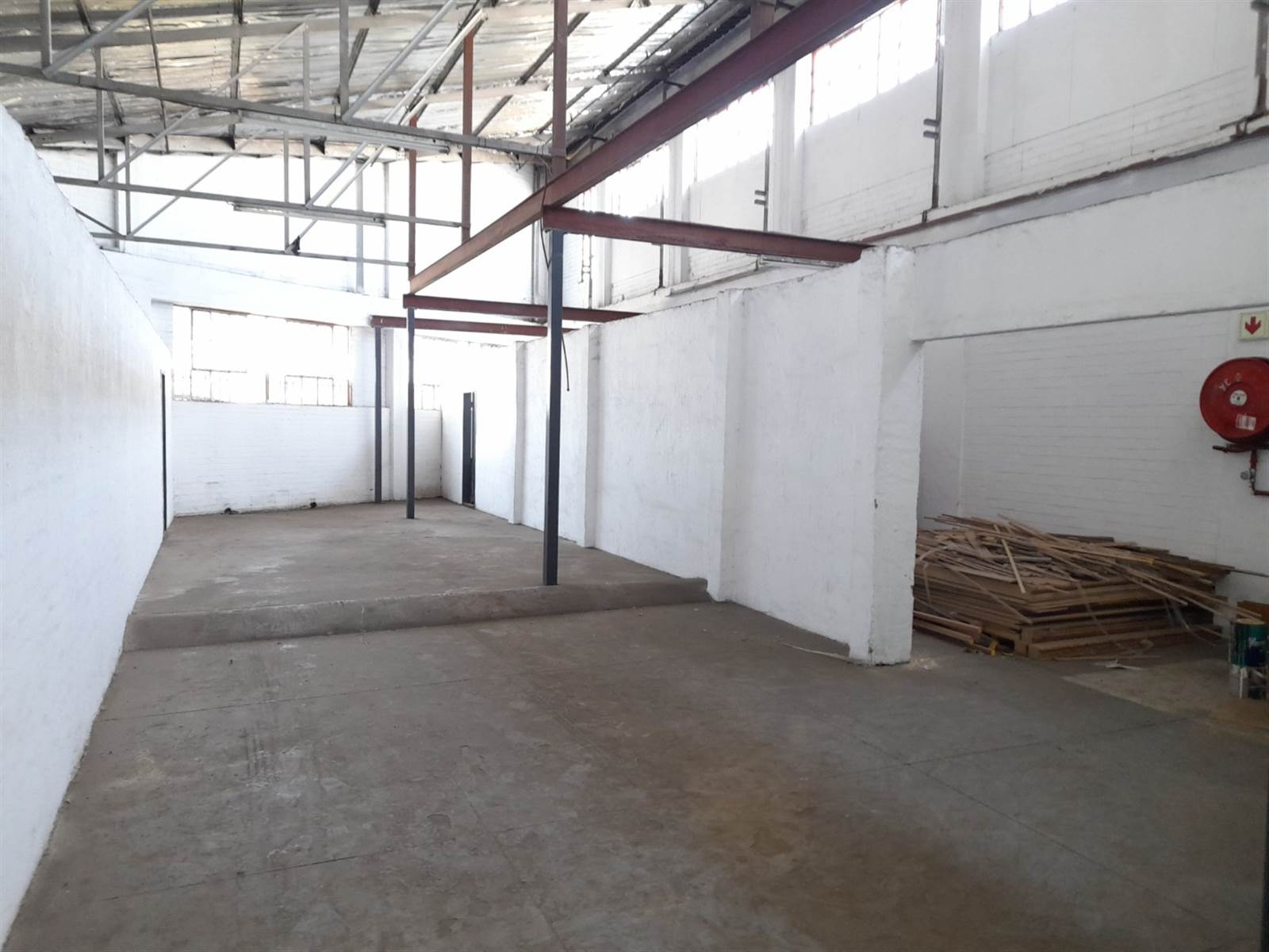 1125  m² Commercial space in Steeledale photo number 10