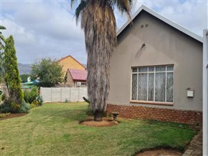 3 Bed House in Geelhoutpark