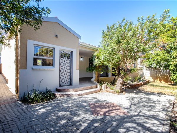 3 Bedroom House 3 Bedroom House
