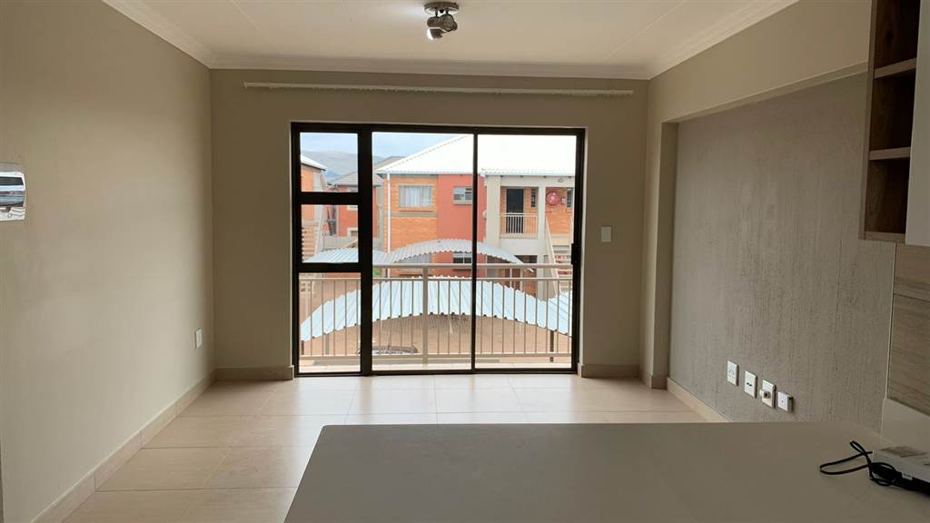 2 Bed Apartment in Andeon AH photo number 6