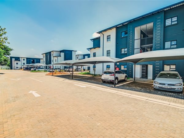 3 Bedroom Townhouse 3 Bedroom Townhouse