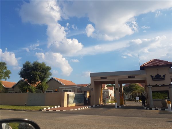 2 Bedroom Townhouse 2 Bedroom Townhouse