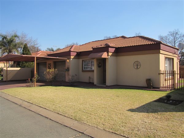 2 Bedroom Townhouse 2 Bedroom Townhouse