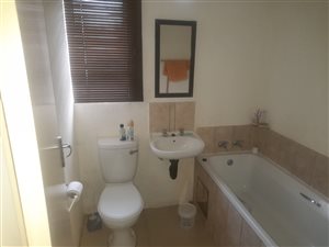 2 Bed House in Odinburg Gardens