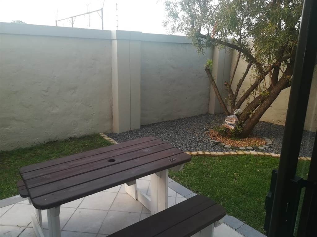 1 Bed Apartment in Parow Valley photo number 10