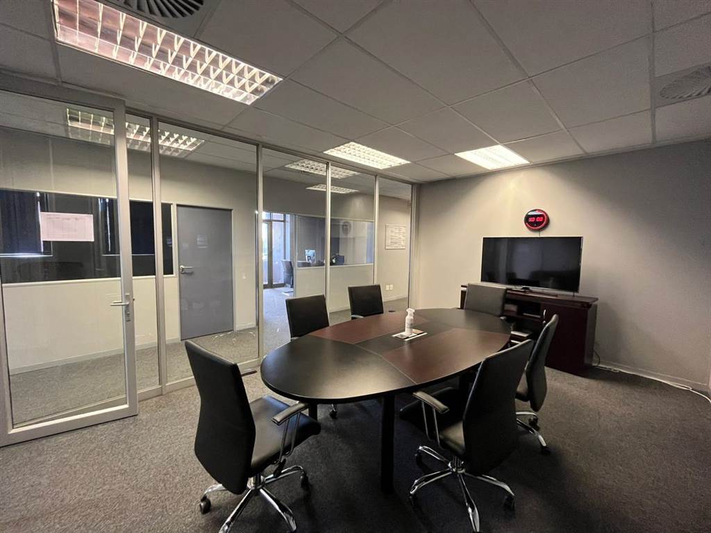 337  m² Commercial space in Fourways photo number 5