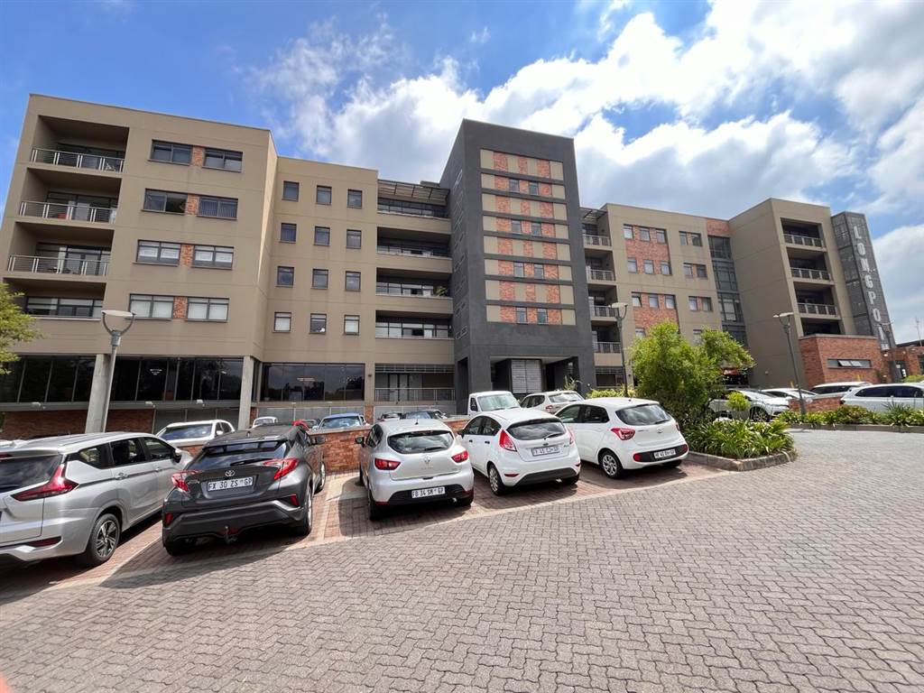 337  m² Commercial space in Fourways photo number 1
