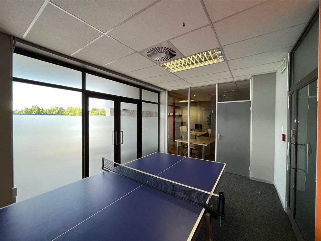 337  m² Commercial space in Fourways photo number 10