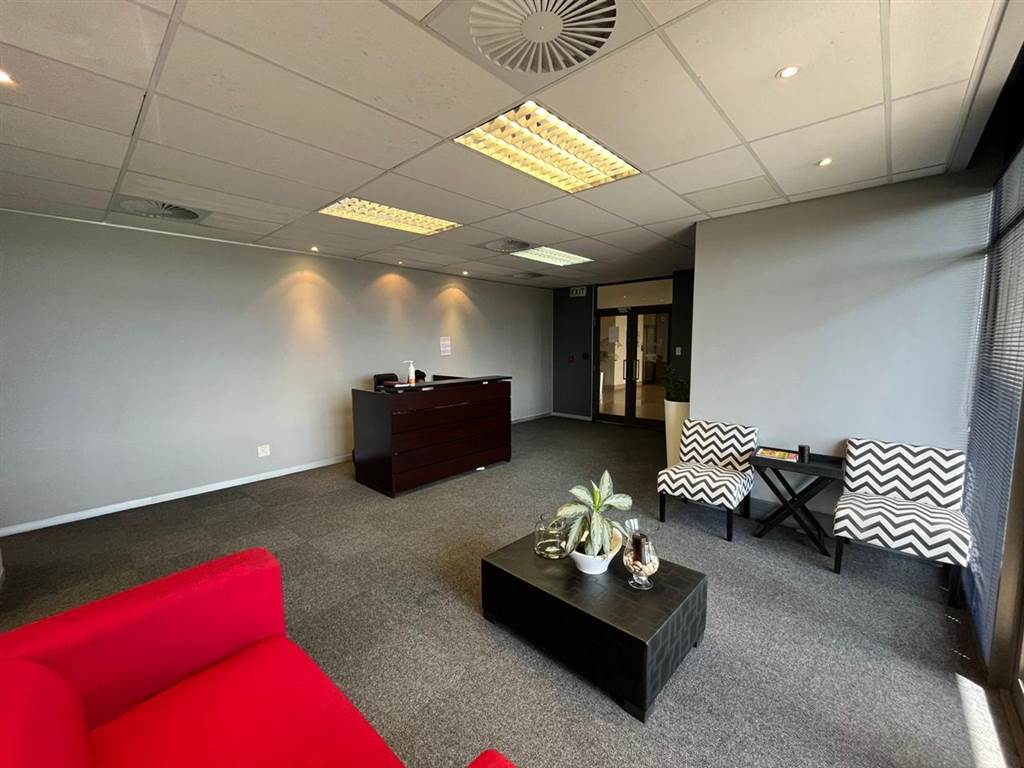 337  m² Commercial space in Fourways photo number 4