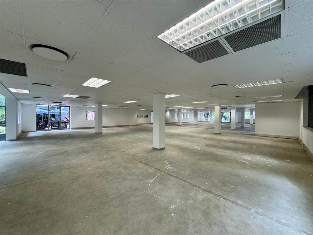 674  m² Commercial space in Bryanston photo number 5