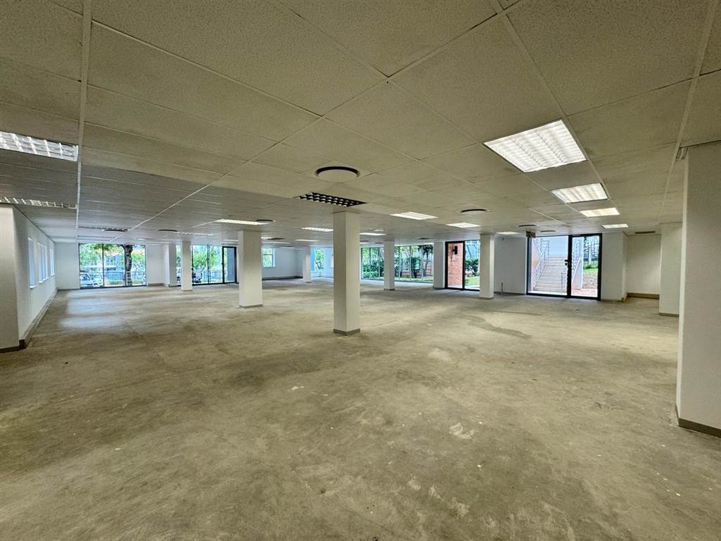 674  m² Commercial space in Bryanston photo number 6
