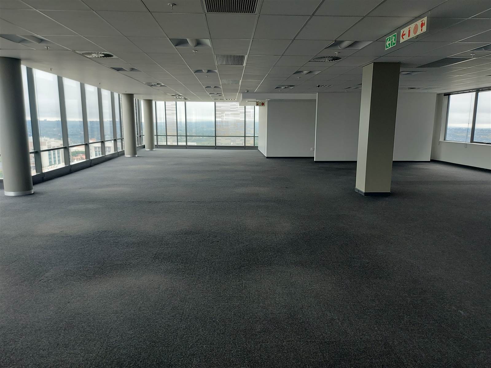 726  m² Commercial space in Rosebank photo number 5