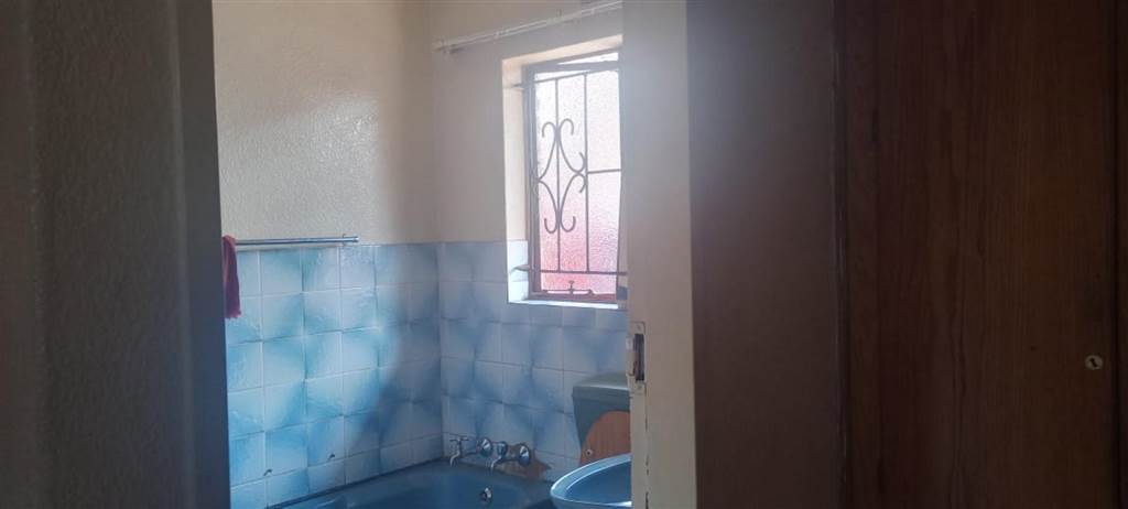 3 Bed House in Kwaguqa photo number 15