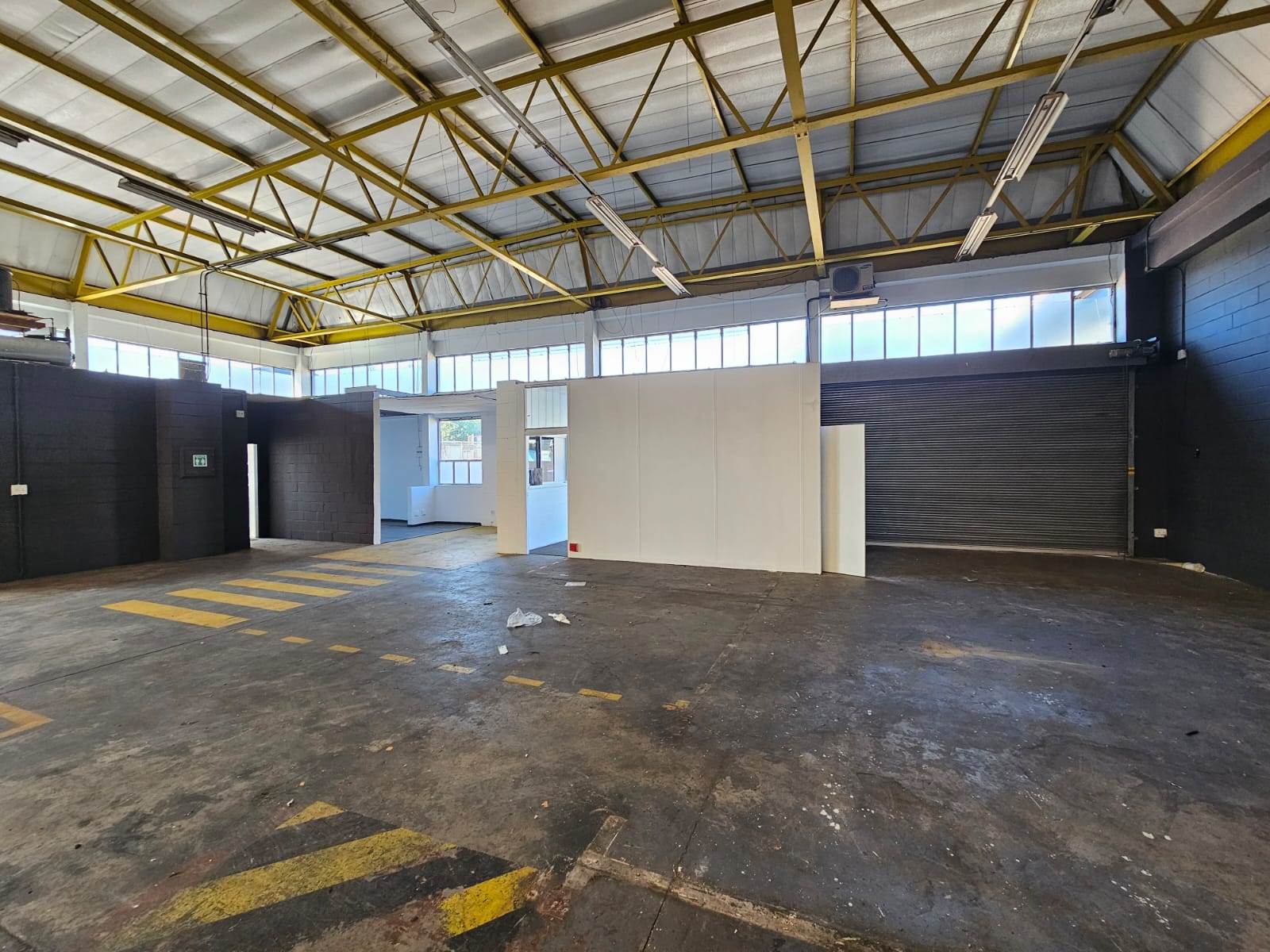386  m² Industrial space in Maitland photo number 2