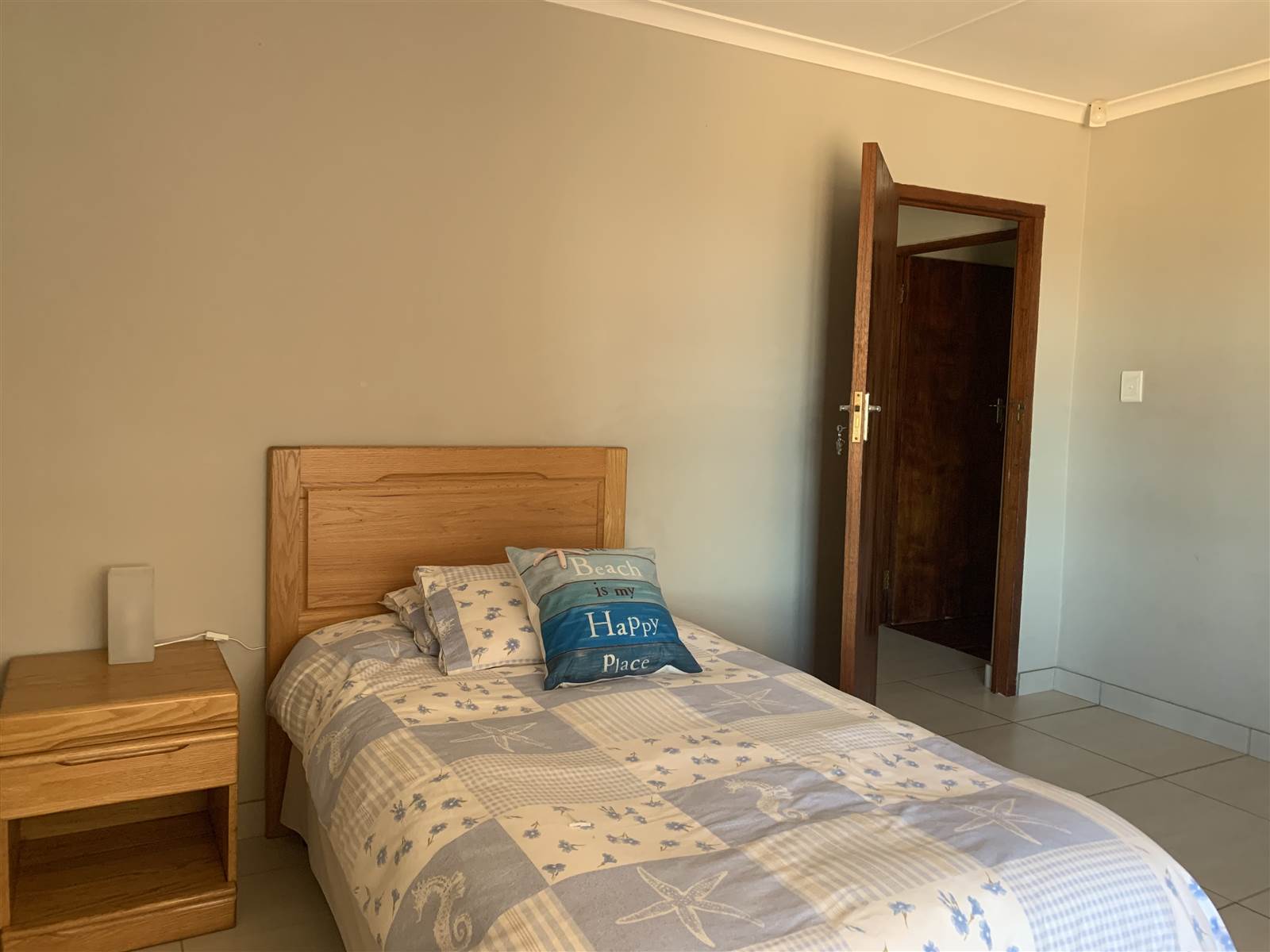 2 Bed House in Jeffreys Bay photo number 17