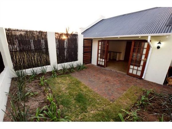 1 Bed Garden Cottage