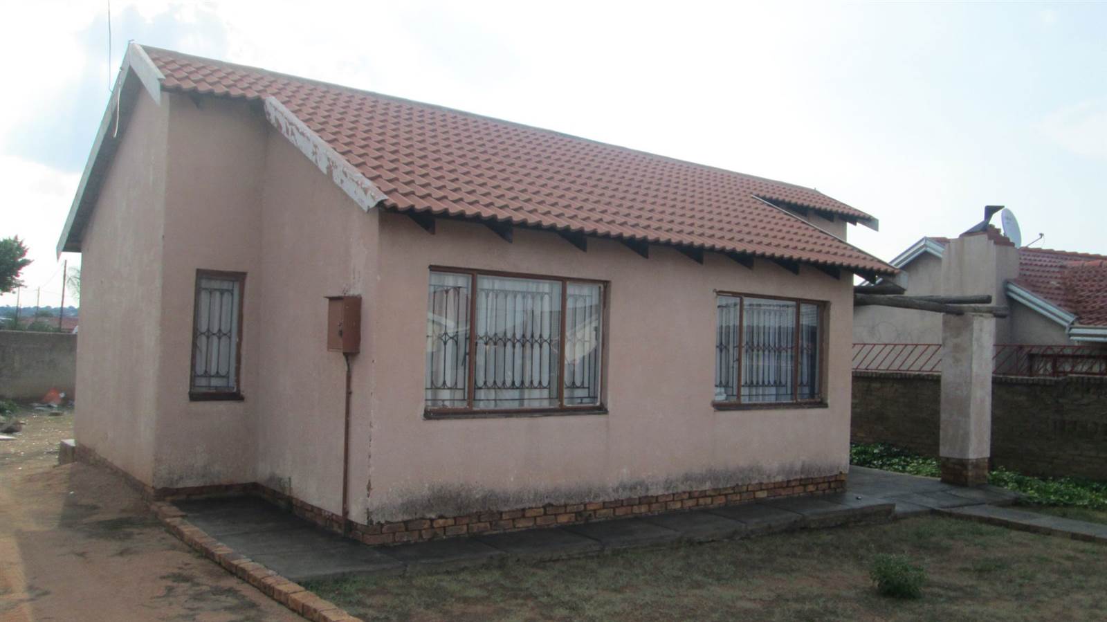 3 Bed House in Soshanguve photo number 2