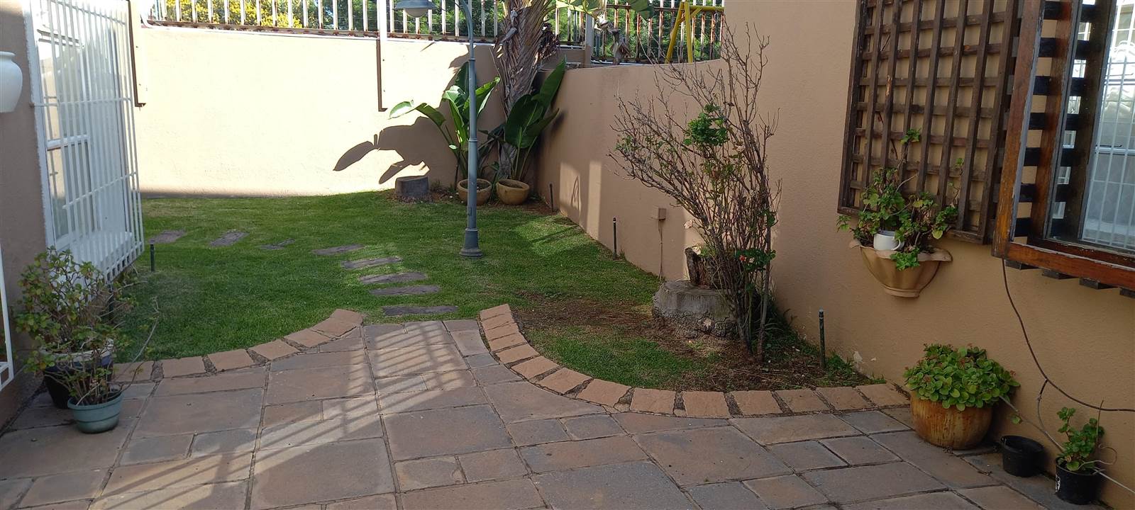 3 Bed Townhouse in Radiokop photo number 21