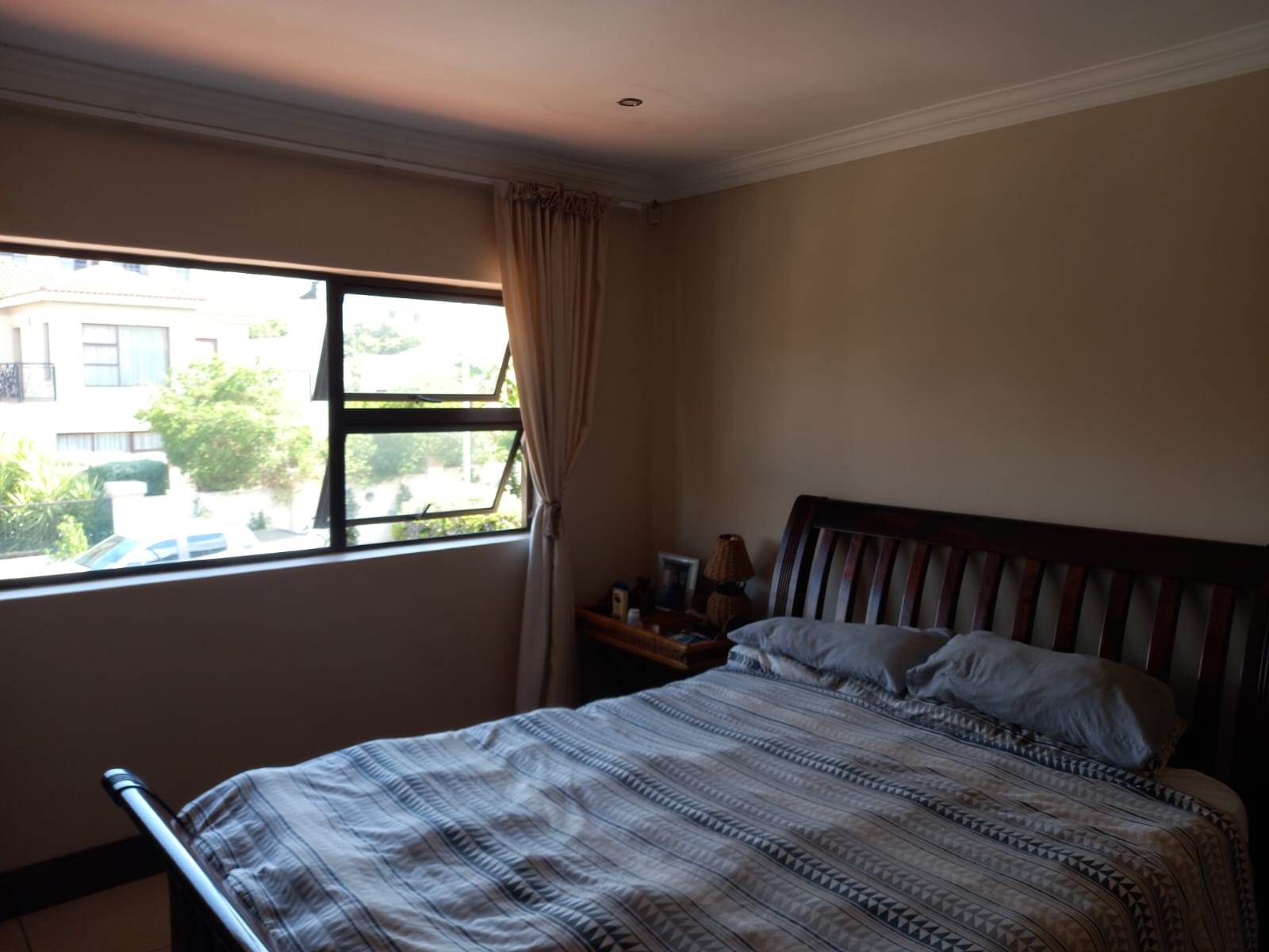 4 Bed Apartment in Greenstone Hill photo number 17