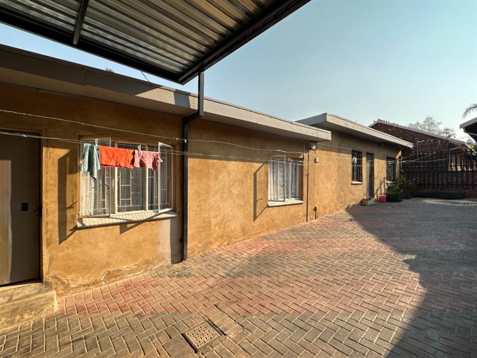 7 Bed House in Laudium photo number 26