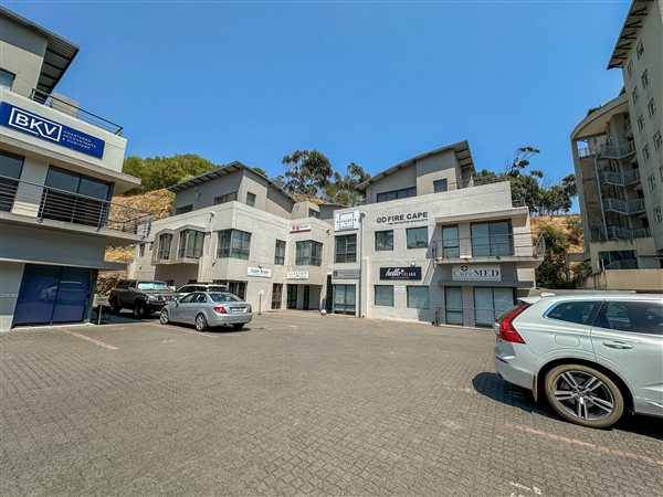 112  m² Commercial space in Tyger Waterfront