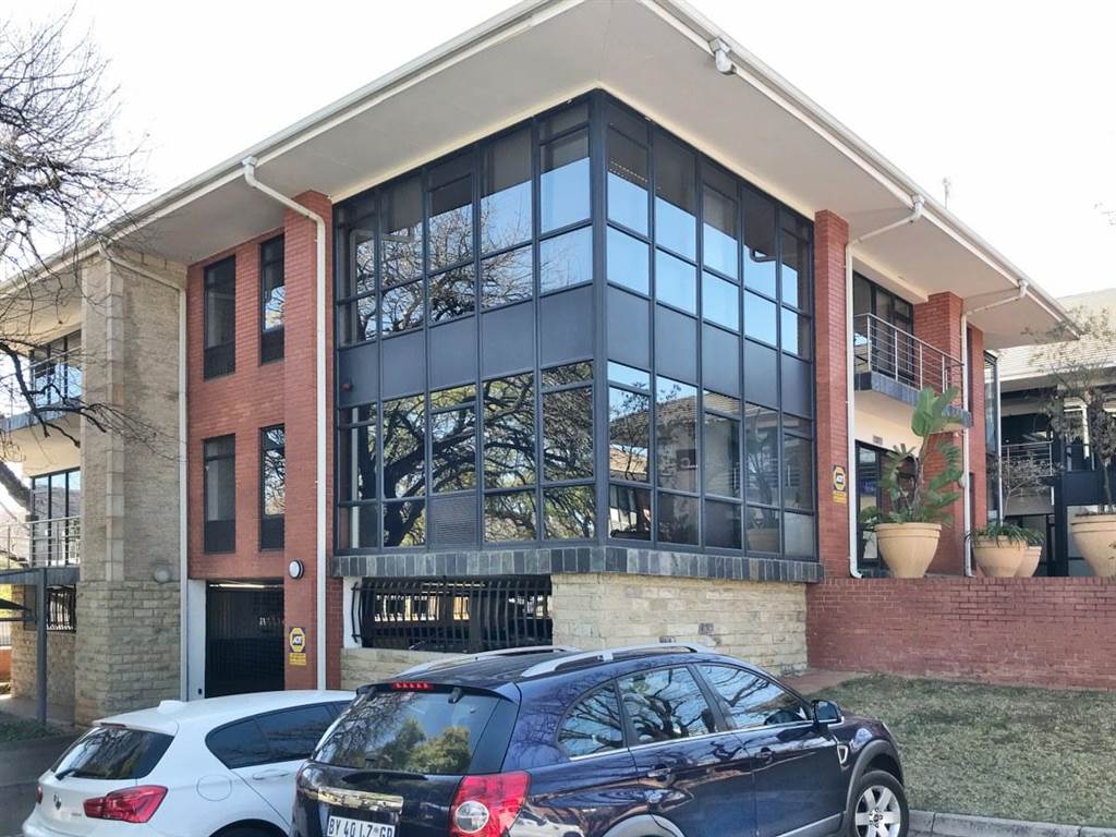 152  m² Office Space in Bedfordview photo number 2