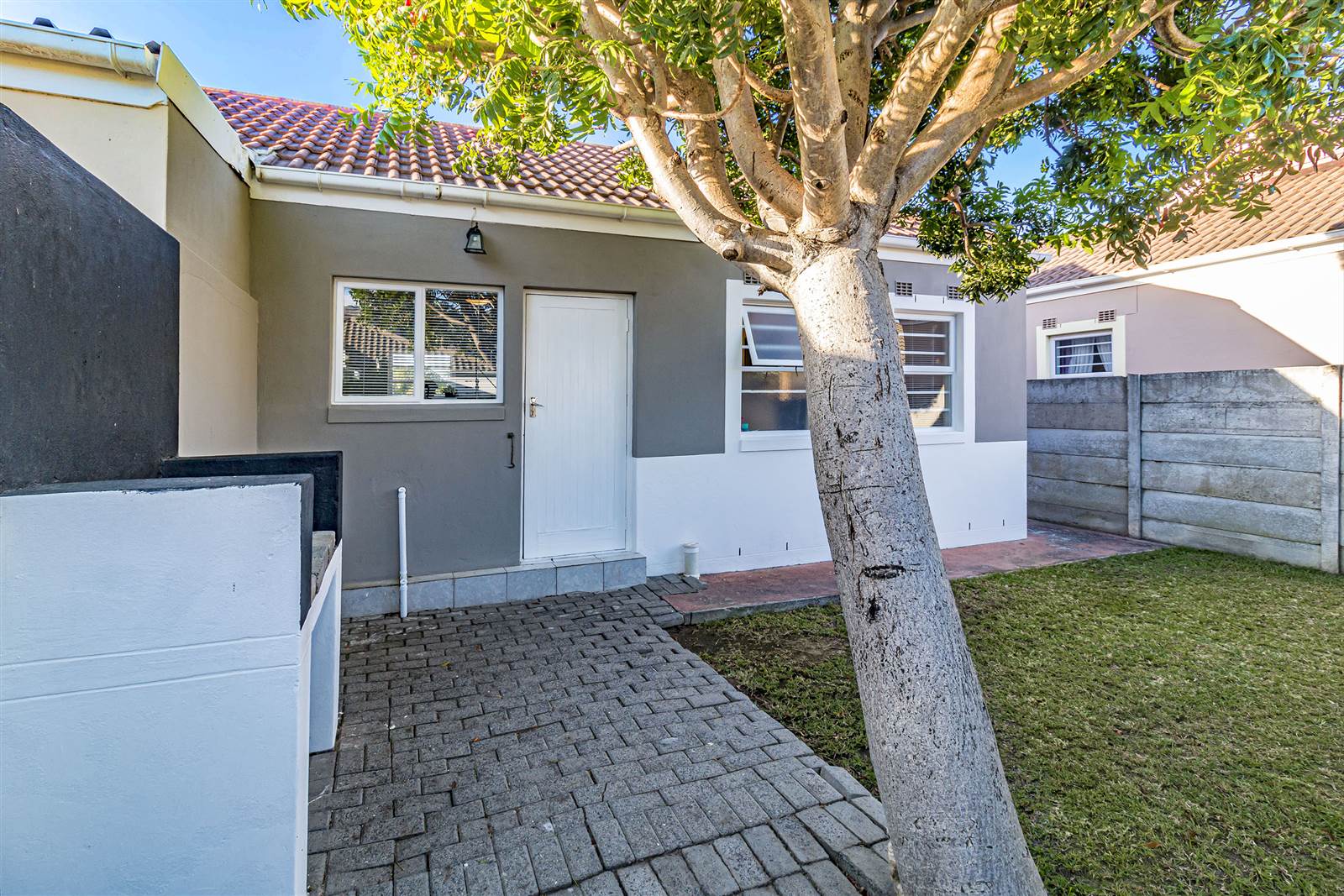 2 Bed Townhouse in Gordons Bay Central photo number 18