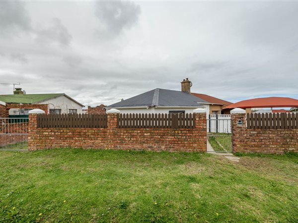 2 Bedroom House 2 Bedroom House