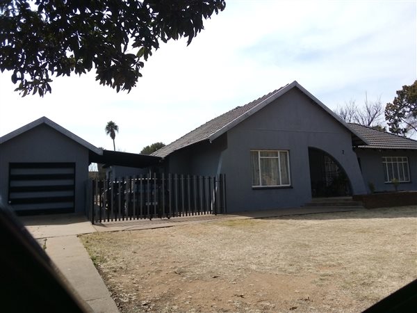 3 Bedroom House 3 Bedroom House