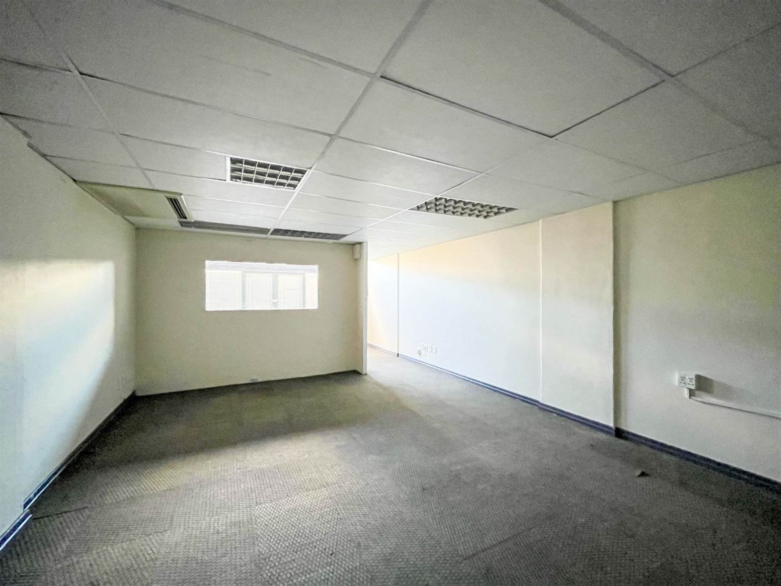 68  m² Office Space in Tyger Valley photo number 8