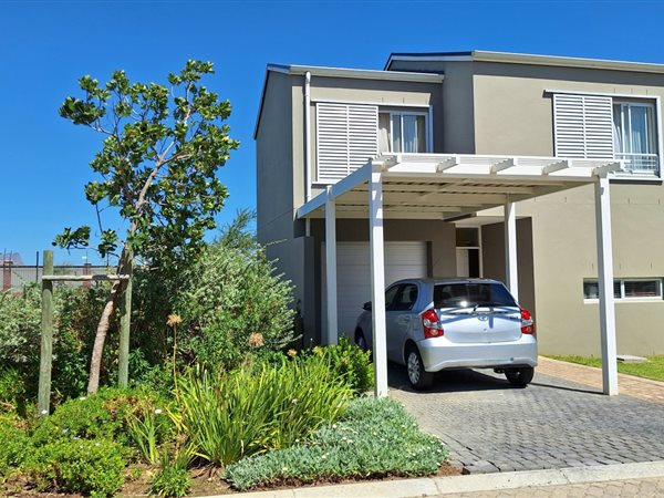 3 Bed Townhouse in Heritage Park
