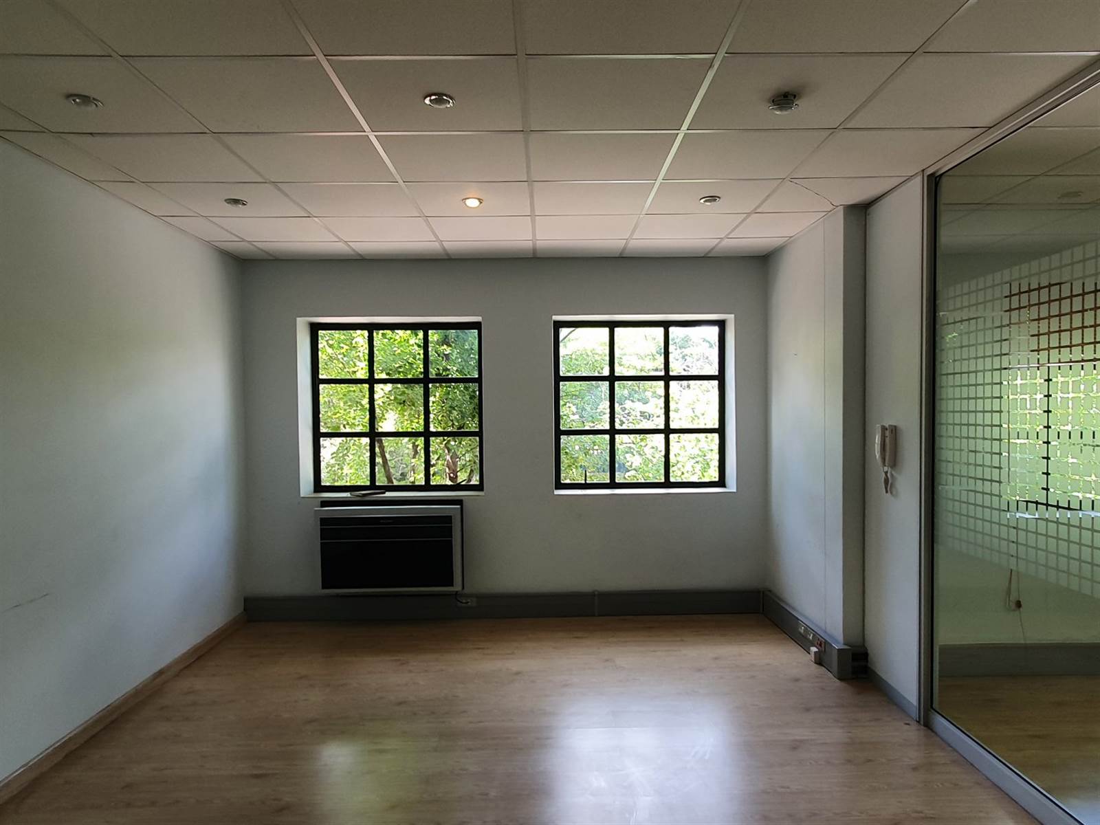512  m² Commercial space in Bryanston photo number 3