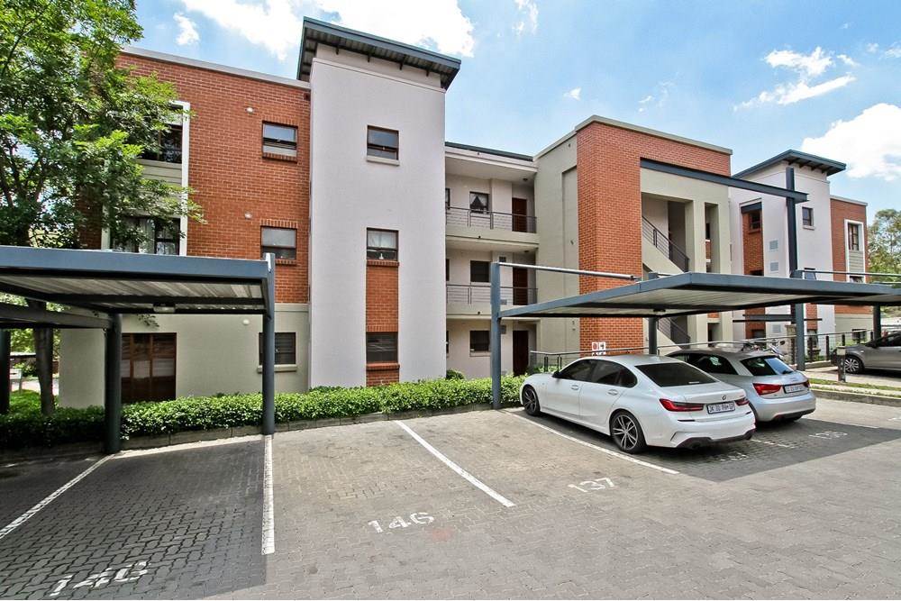 2 Bed Apartment in Douglasdale photo number 25