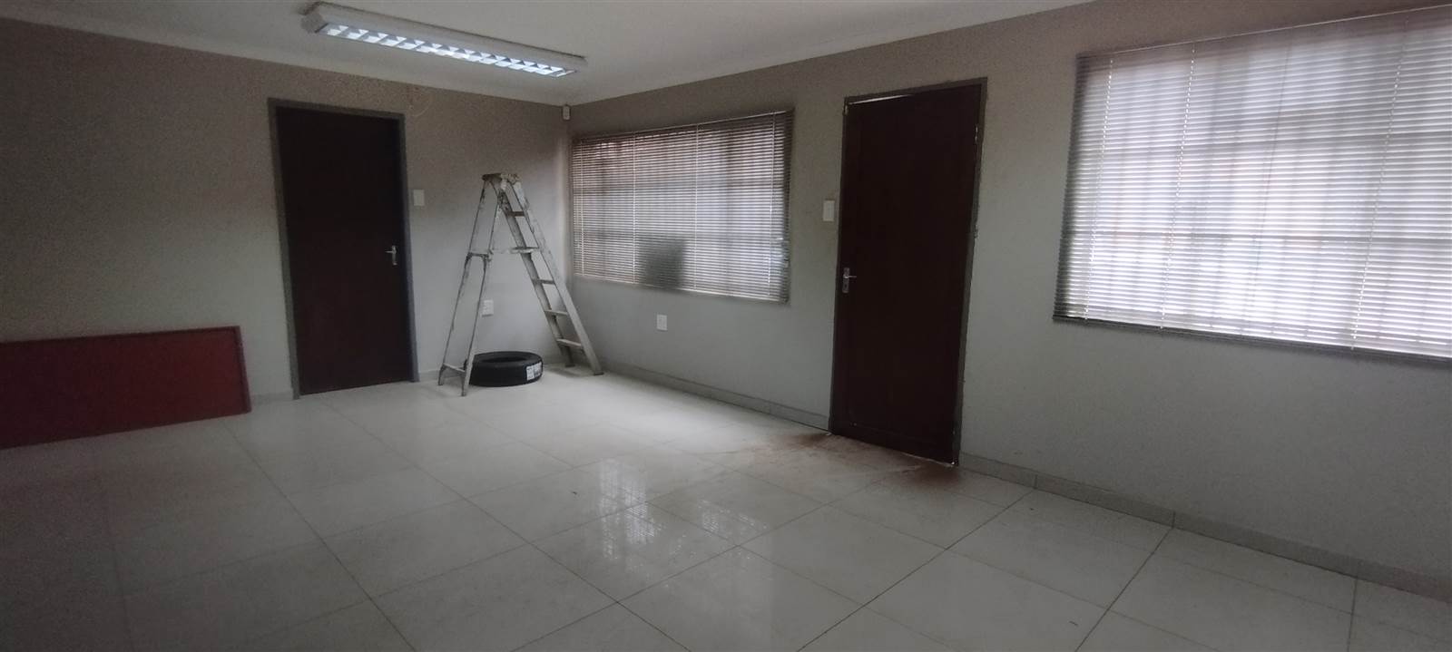 450  m² Commercial space in Vanderbijlpark NW photo number 7
