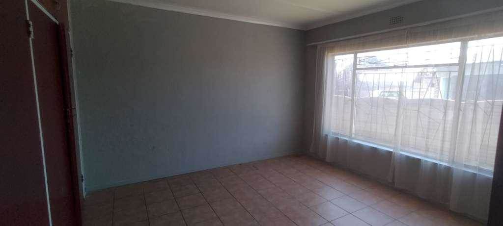 3 Bed House in Booysens photo number 9