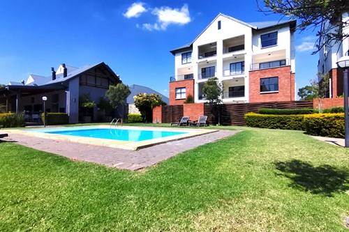 3 Bed Apartment in Greenstone Hill photo number 22