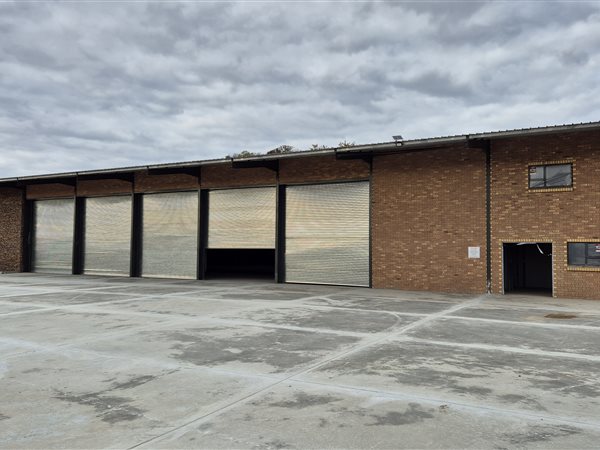 1 440  m² Industrial space