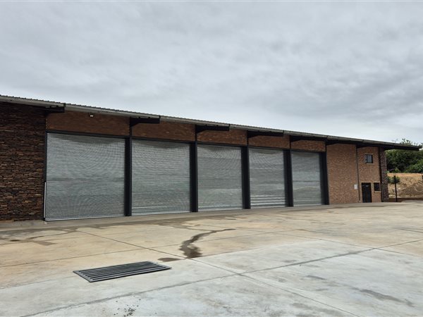 1 440  m² Industrial space