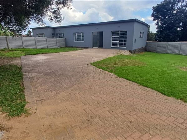 2 Bedroom House 2 Bedroom House
