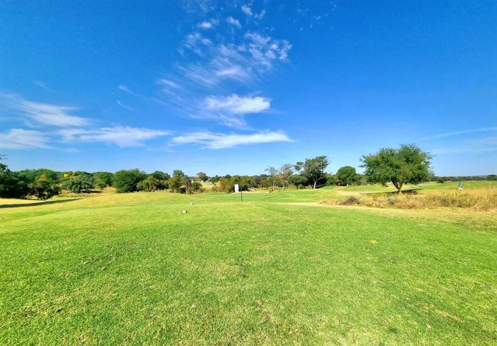 1731 m² Land available in Koro Creek Golf Estate photo number 5