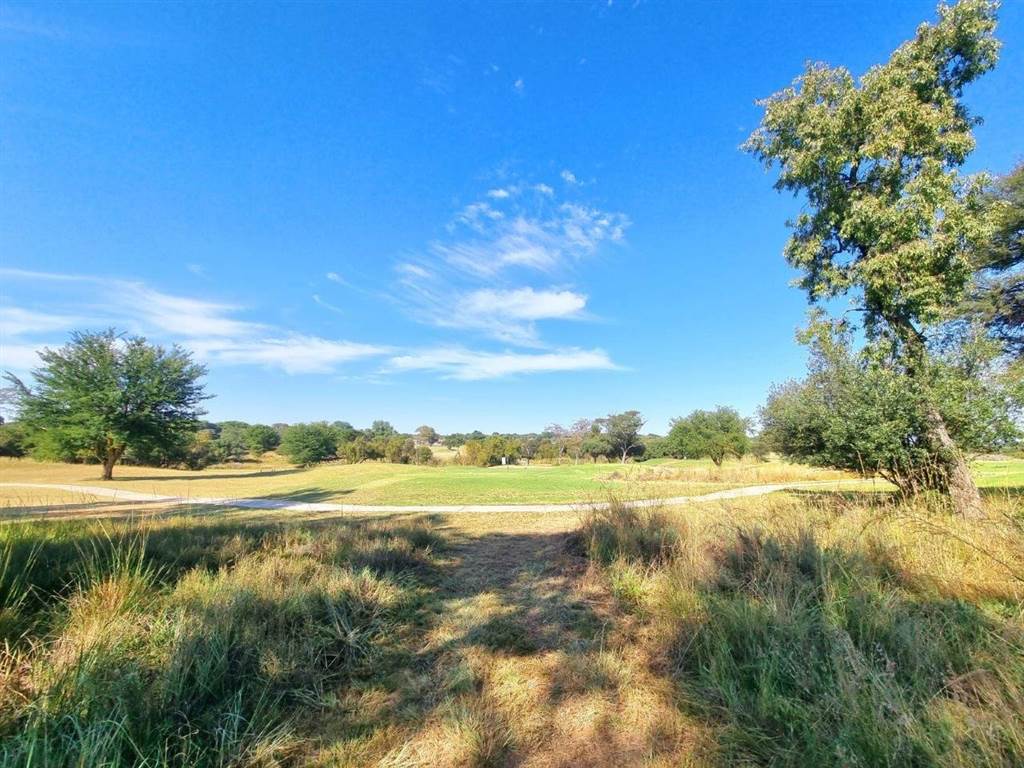 1731 m² Land available in Koro Creek Golf Estate photo number 1