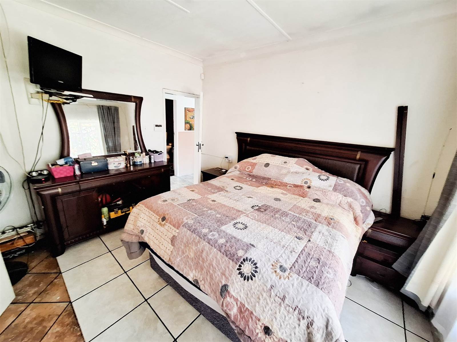 3 Bed House in Krugersdorp West photo number 11