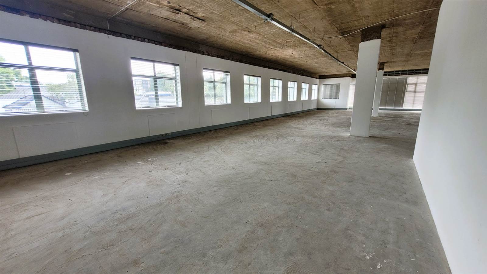 733  m² Office Space in Hillcrest photo number 4