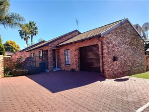3 Bed Townhouse in Wierda Park