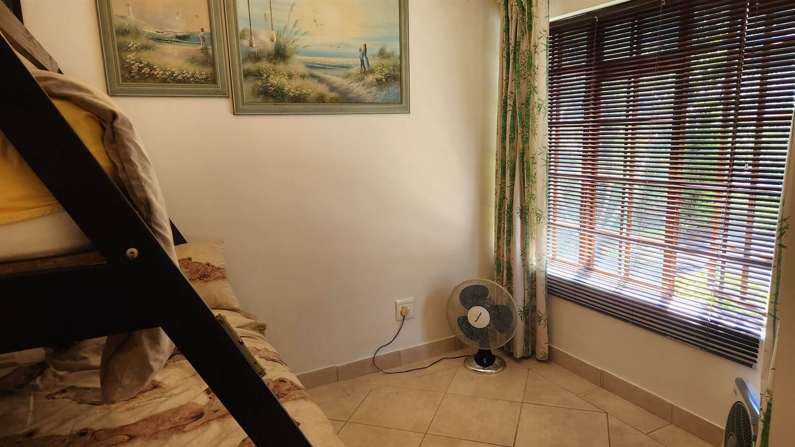 2 Bed Townhouse in Manaba photo number 10
