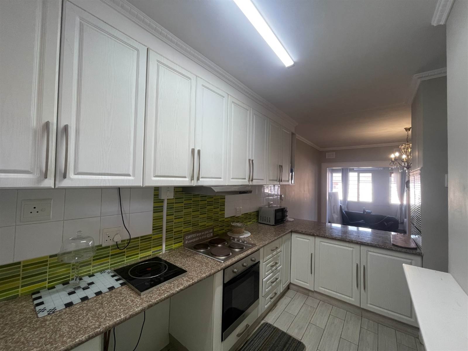 2 Bed Apartment in Windermere photo number 3