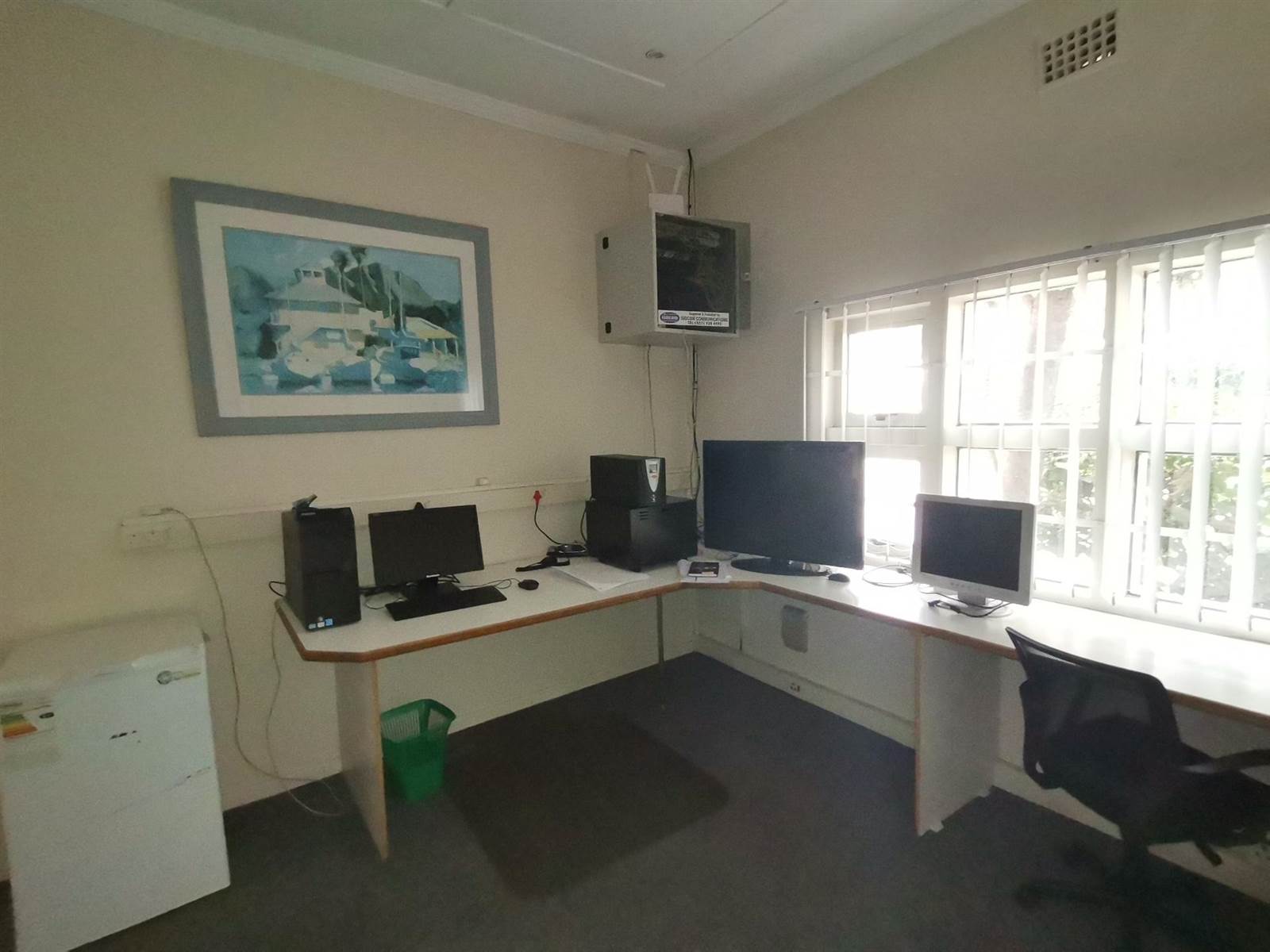 180  m² Commercial space in Parow photo number 14
