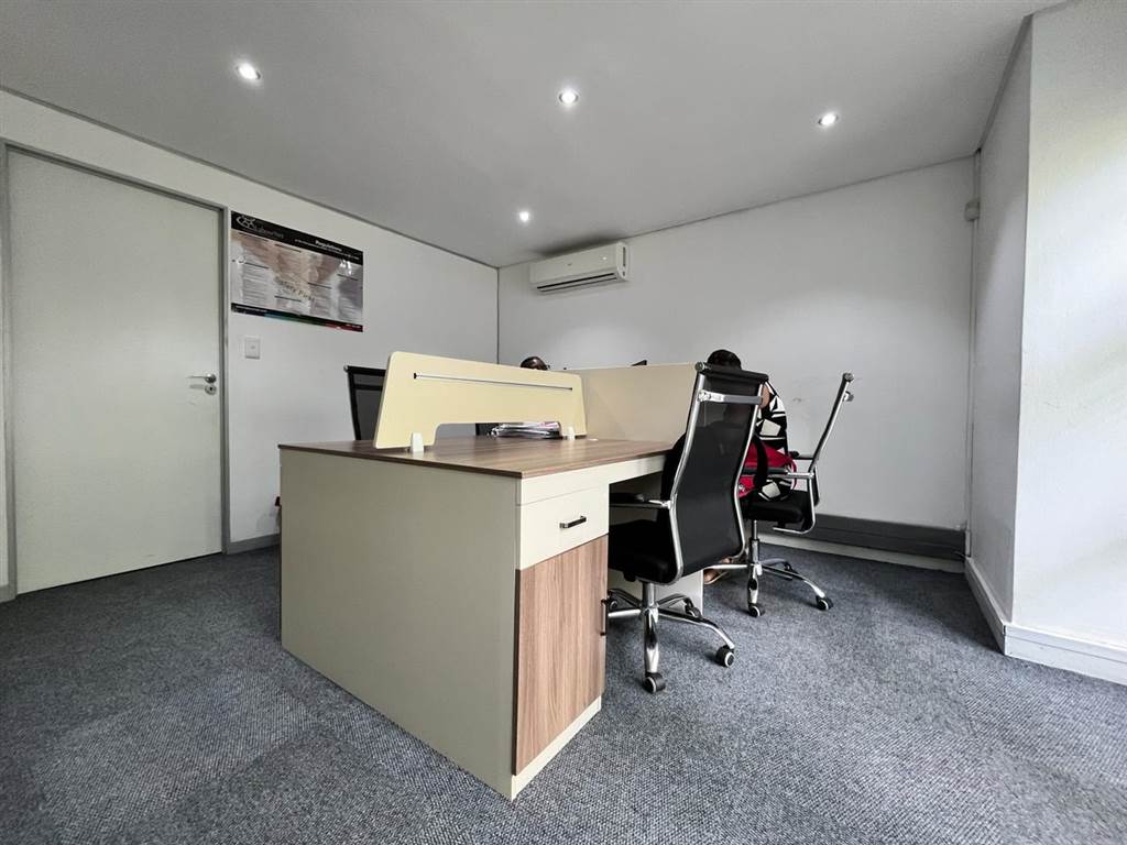 150  m² Commercial space in Bryanston photo number 6